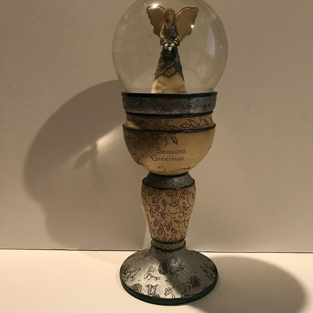 Elements Seasons Greetings 10.5" Snowglobe #82033